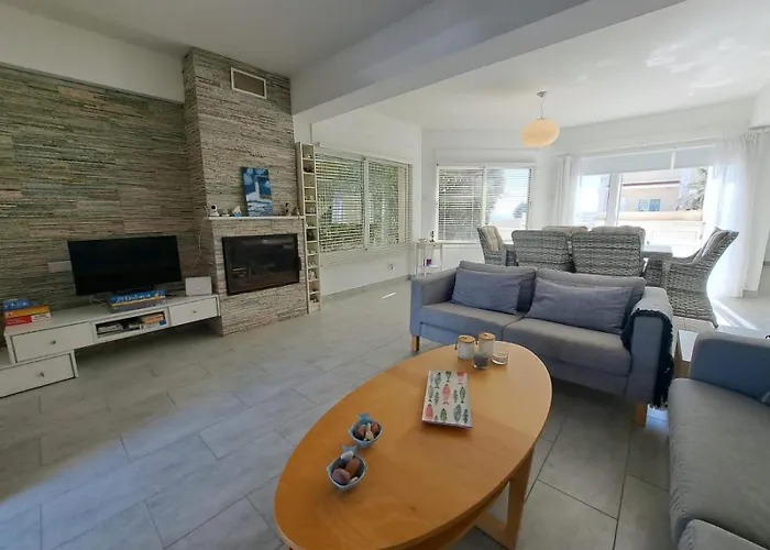 Sandy Coast * 라르나카