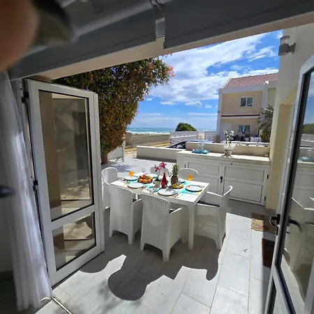 Sandy Coast * Λάρνακα